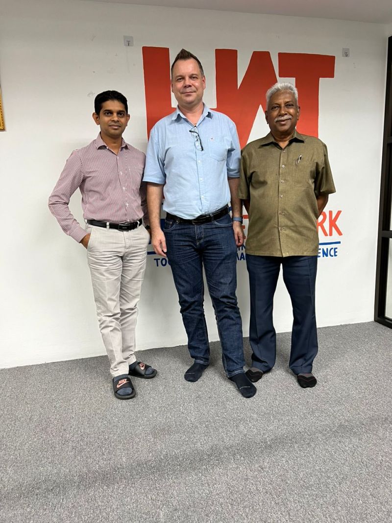 Members Unite in Heartwarming Meetup