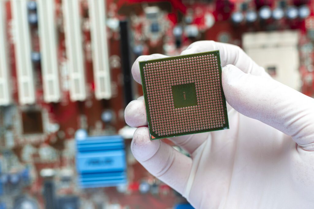 President Trump announces 100% semiconductor tariffs during White House briefing to boost U.S. chip manufacturing.